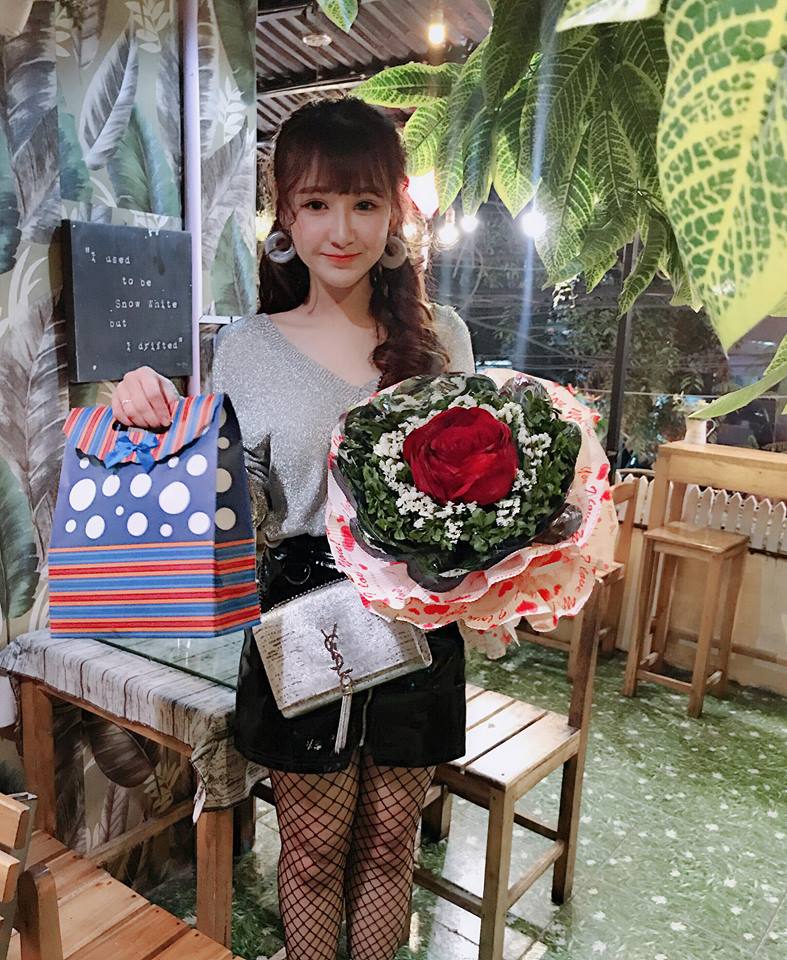 Giải Mã Giấc Mơ thấy được tặng quà đánh con gì trúng lớn